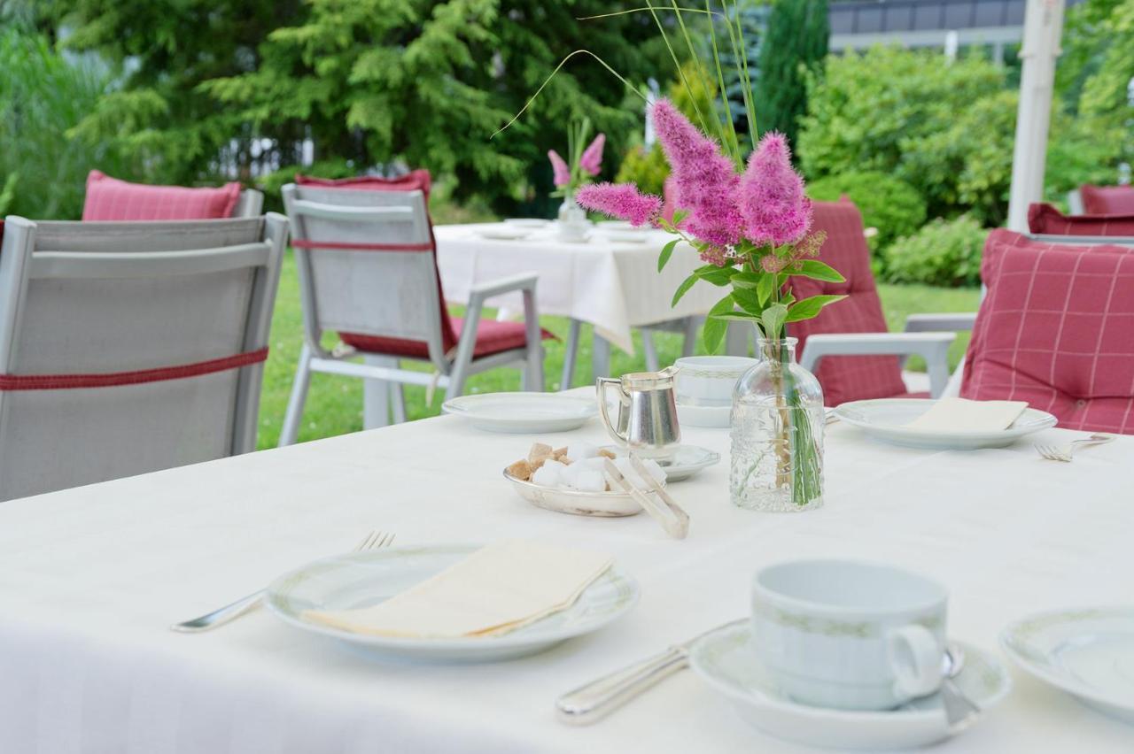 Romantik Waldhotel Mangold Bergisch Gladbach Ngoại thất bức ảnh